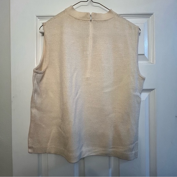 St. John Basics Sleeveles Top - Picture 4 of 5